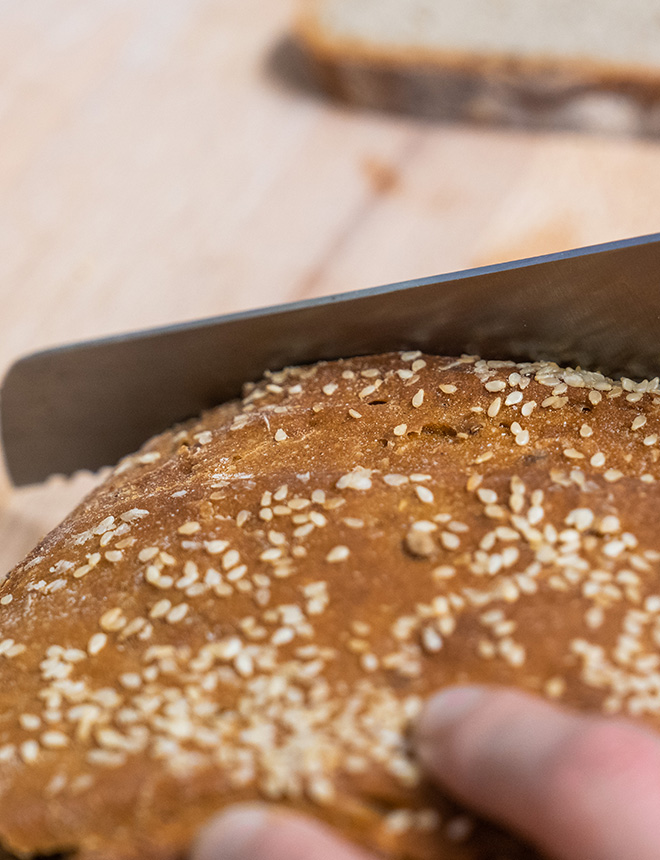 das_kleine_berghotel_lesachtal_brotbacken_mit_sandra_860x660px